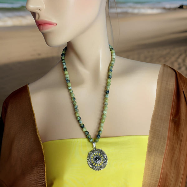 Splendid Lemon Yellow Gemstones With Silver Pendant Necklace