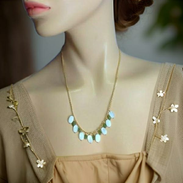 Serene Mother Of Pearls and Fern Green Chain Necklace