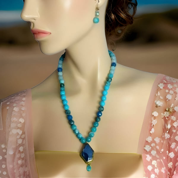 Splendid Shades of Blue Gemstones Necklace