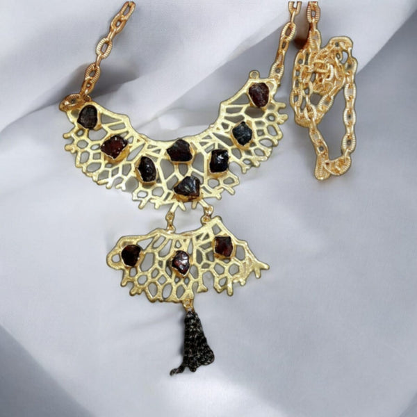 Mix Brown Golden Chain Statement Pendant Necklace