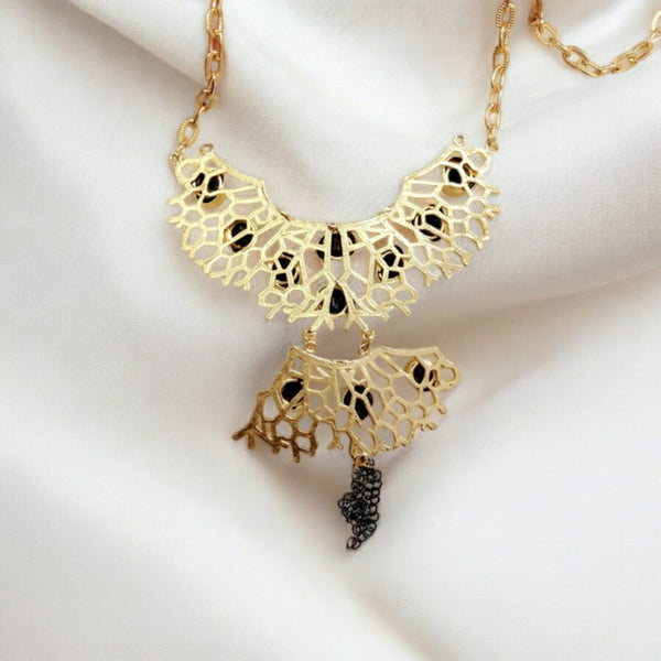 Mix Brown Golden Chain Statement Pendant Necklace